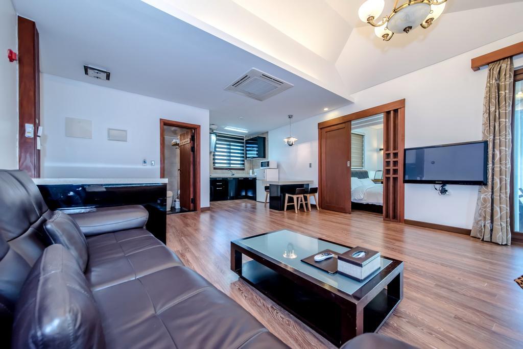 Tisland Resort Taeryun-dong Ngoại thất bức ảnh