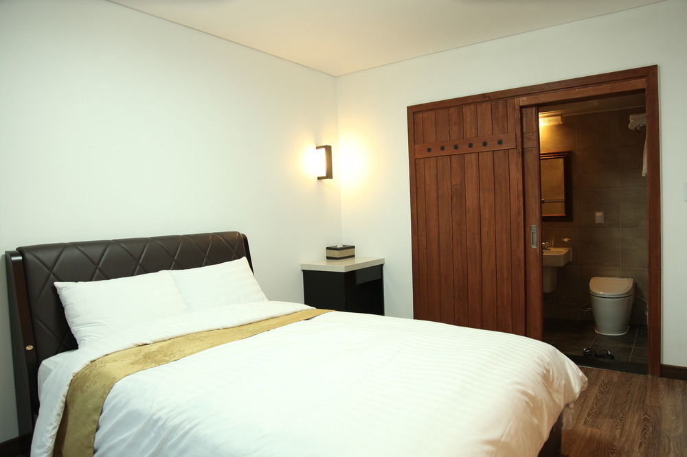 Tisland Resort Taeryun-dong Ngoại thất bức ảnh